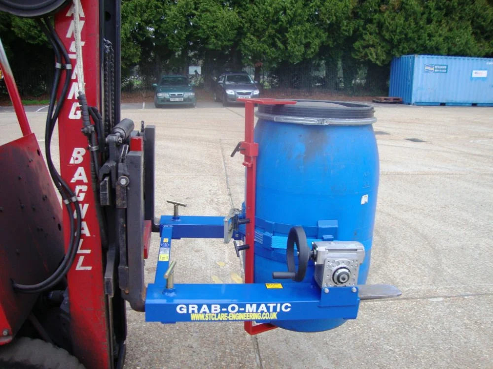 St Claire GRAB-O-MATIC SC-10-PW fatvändare för lyft och rotation av fat med supportremmar